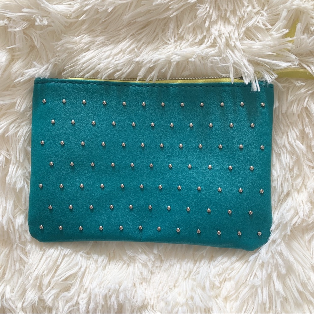 💄3/25$ turquoise stud makeup case